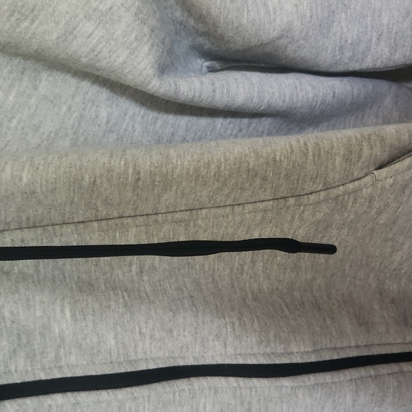 Pennington's Additionelle Women's  Plus Size Athletics Zip Up Hoodie - Size 2x - Picture 10 of 11